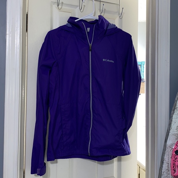 Columbia Rain Jacket - Picture 2 of 8